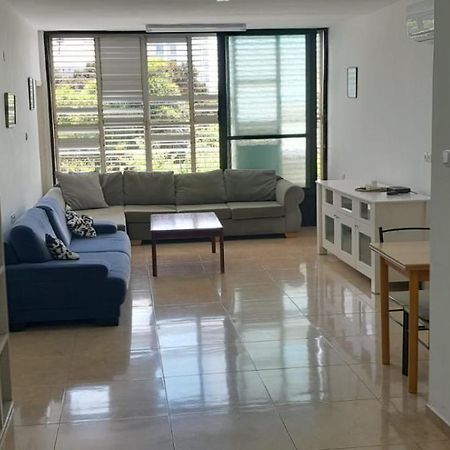 Spacious Jaffa Apt Near The Flea Market テル・アビブ エクステリア 写真